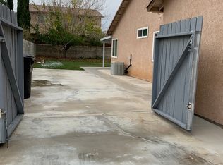 13246 Cardinal Rd, Victorville, CA 92392