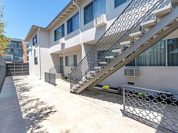 2nd image of 716 Cole Ave #7
