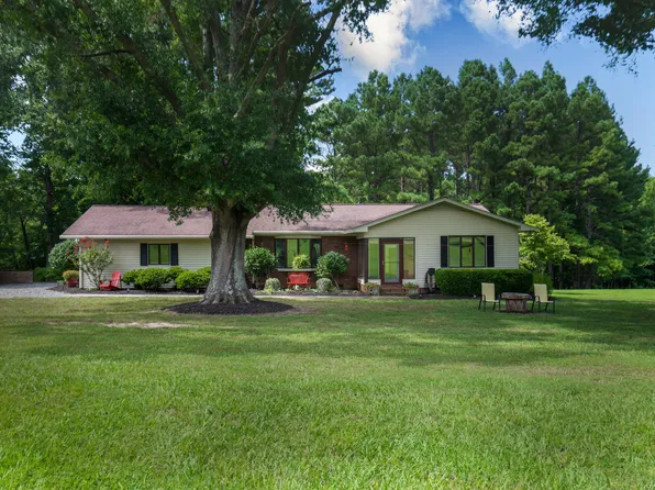 4322 Russell Rd, Graham, NC 27253