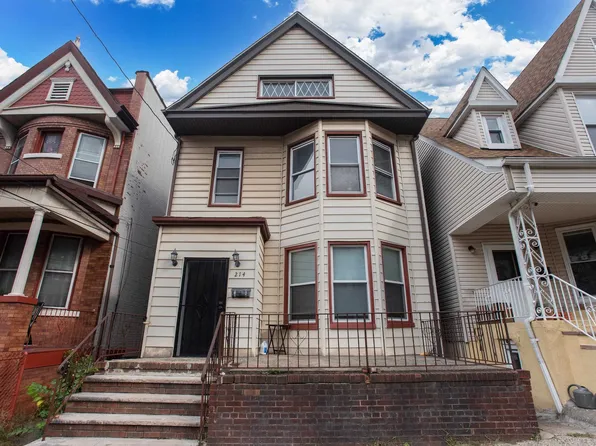 214 Jewett Ave, Jersey City, NJ 07304