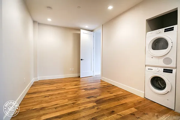 Rented by MySpaceNYC | media 14