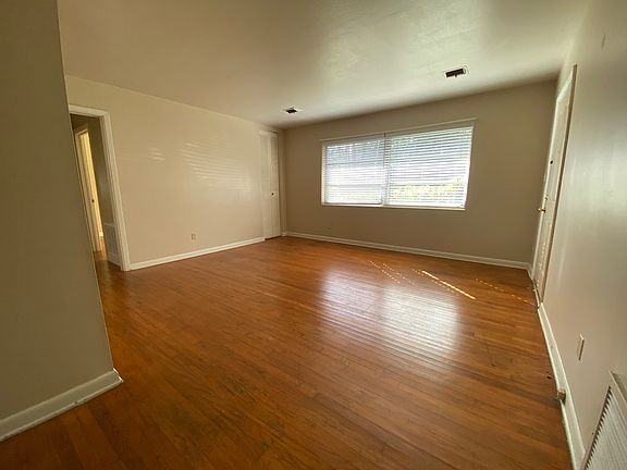 5th image of 1215 Buckingham Dr