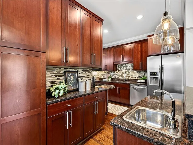 217 Westminster Dr NE — Photo 18