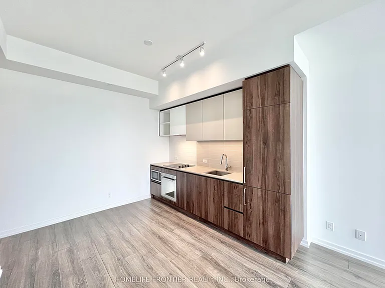 7890 Jane St #3201 — Photo 4
