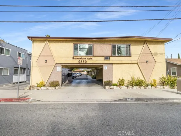 9559 Flower St, Bellflower, CA 90706