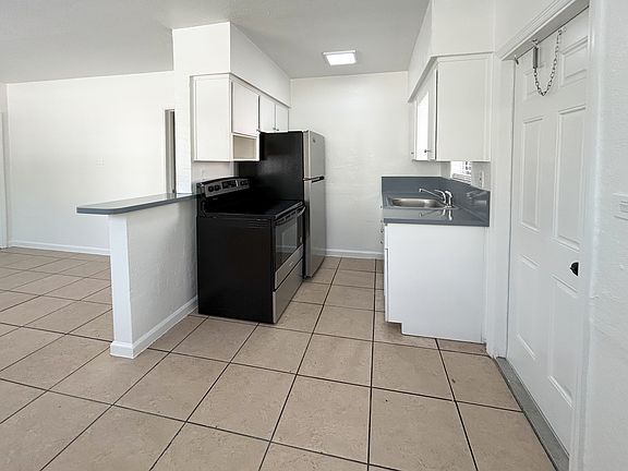 3rd image of 12416 NE 12th Ct