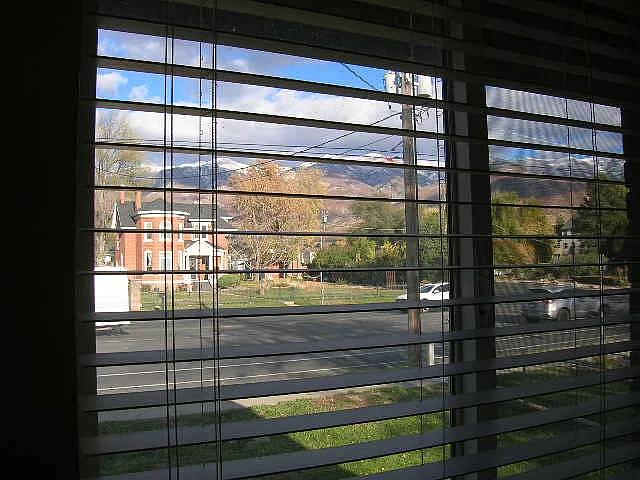 2 bed, 870 sqft, $1,400 — Photo 3
