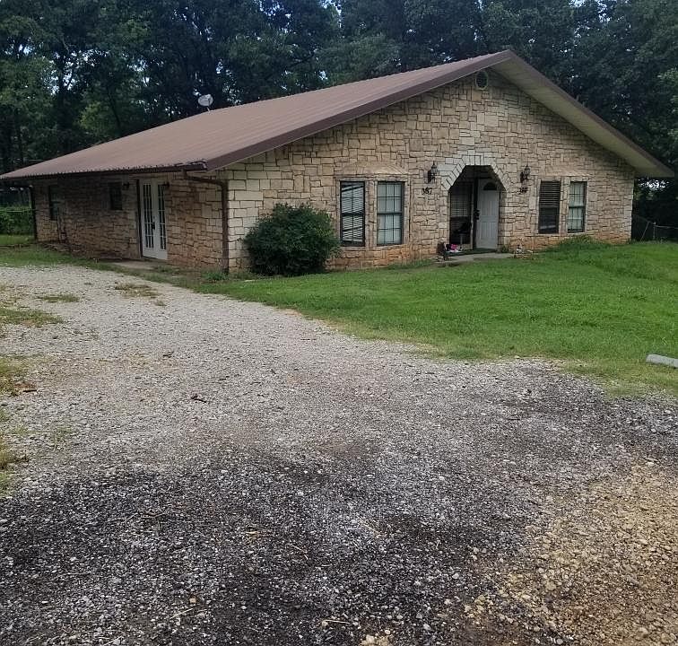 1st image of 387 Denison Dr