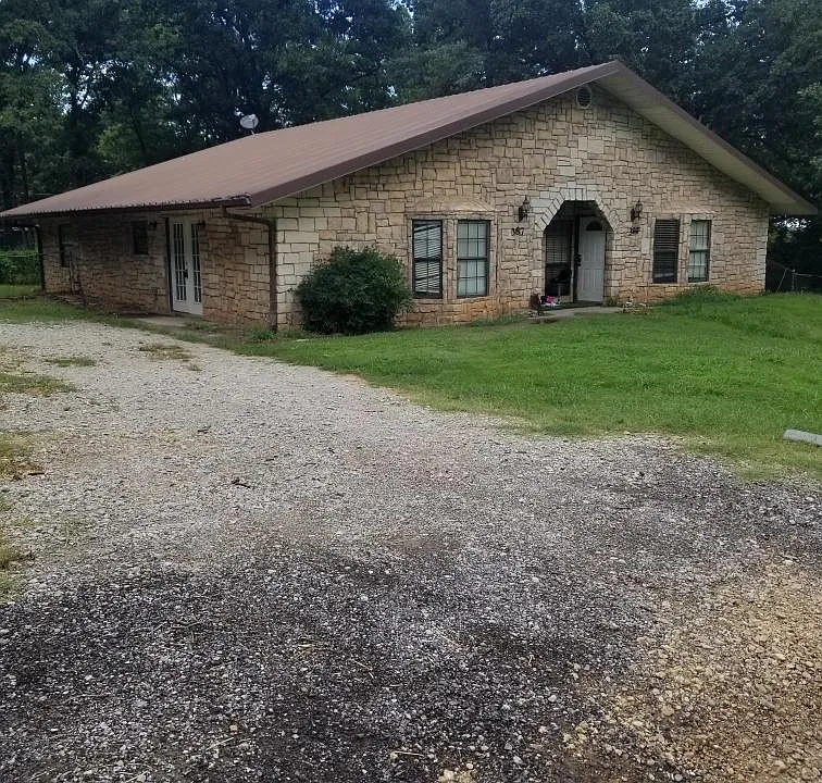 387 Denison Dr