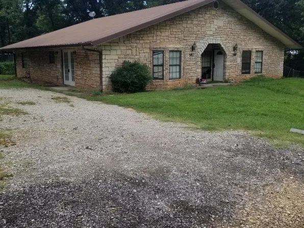 387 Denison Dr, Pottsboro, TX 75076