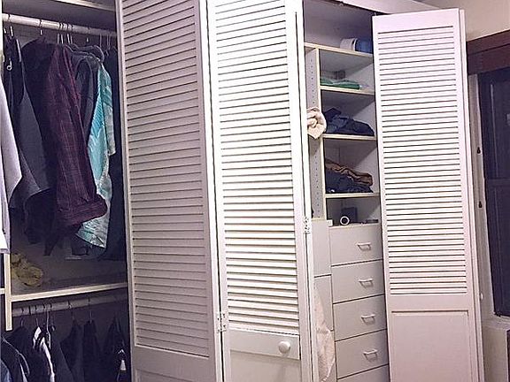 5th image of 342 W 21st St APT 5E