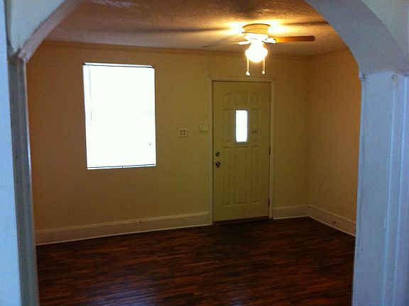 2nd image of 825 N Temple Ave