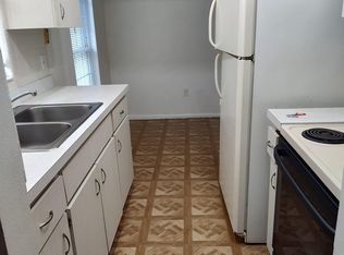 2477 Sunny Breeze Ave #B, Largo, FL 33770