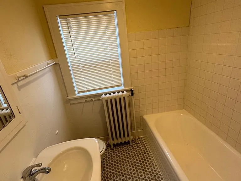 939 N Church St — Photo 14