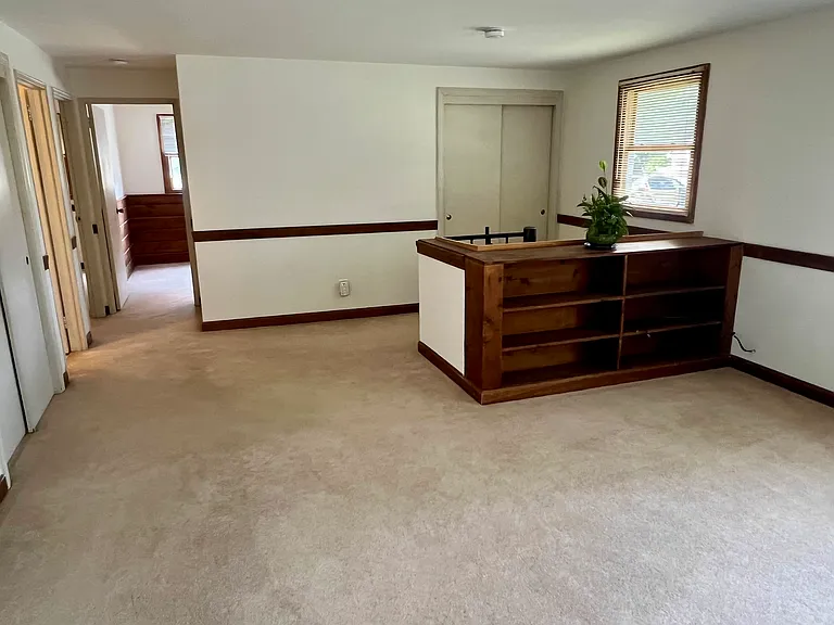 12 Saran Ave — Photo 10