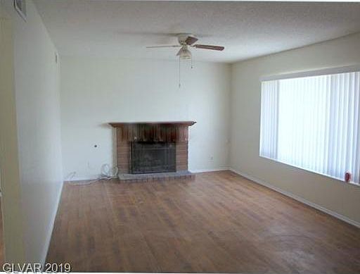 4th image of 7067 Pinebrook Ct