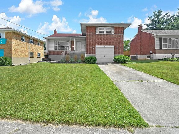 2nd image of 5627 N Glen Ave