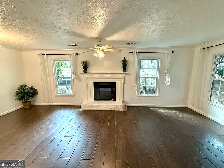 1435 Kennesaw Trace Ct NW — Photo 2