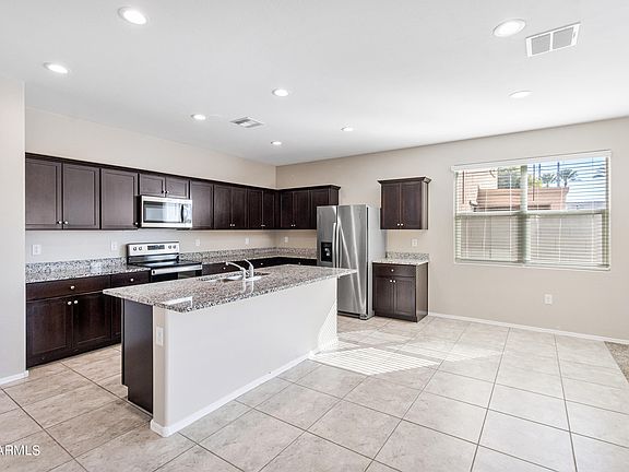 3rd image of 4631 W ORANGE Avenue