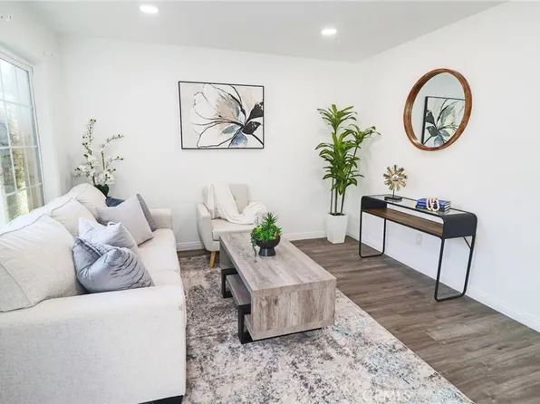 1602 N King St APT E1, Santa Ana, CA 92706