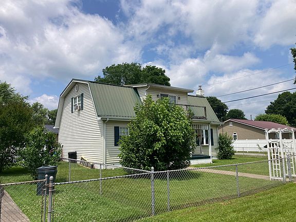 3rd image of 155 Rockwood Dr