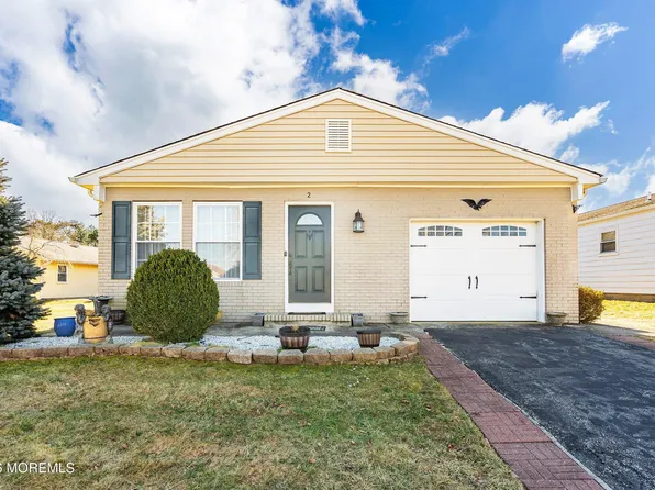 2 Virgin Islands Drive, Toms River, NJ 08757