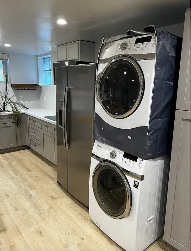 1 bed, 1.0 bath, 700 sqft, $2,200 — Photo 2