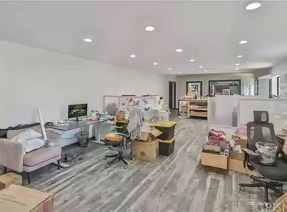 2nd image of 23469 Newhall Ave