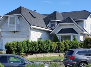 12978 96a Ave, Surrey, BC V3T5K5