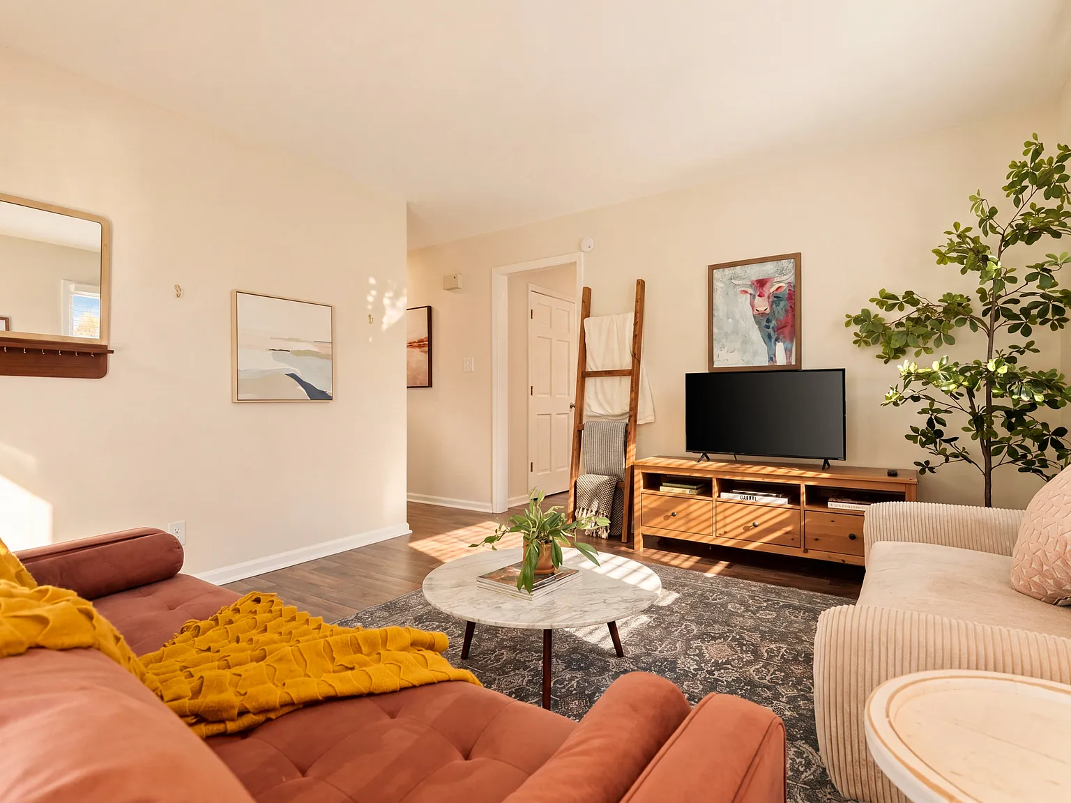 3 bed, 1.5 bath, 986 sqft, $2,600 — Photo 4