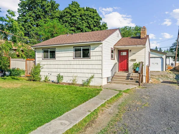 3321 W Queen Pl, Spokane, WA 99205