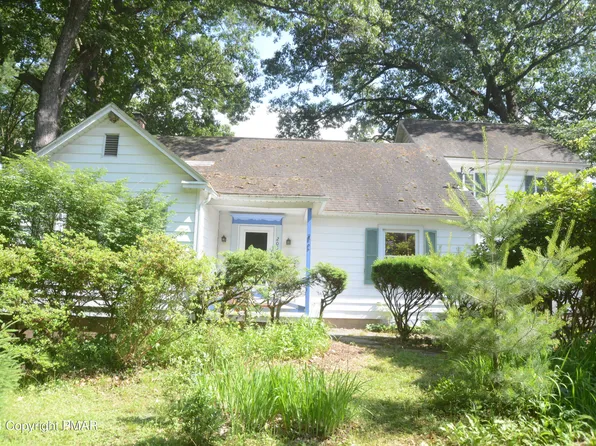 205 Colbert St, Stroudsburg, PA 18360