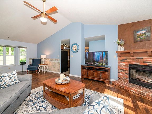 2nd image of 3038 Kell Ln