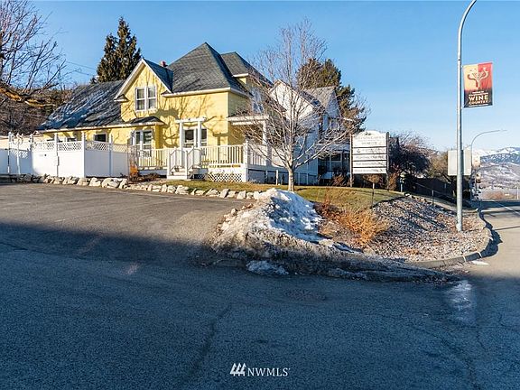 4th image of 2205 W Woodin Ave