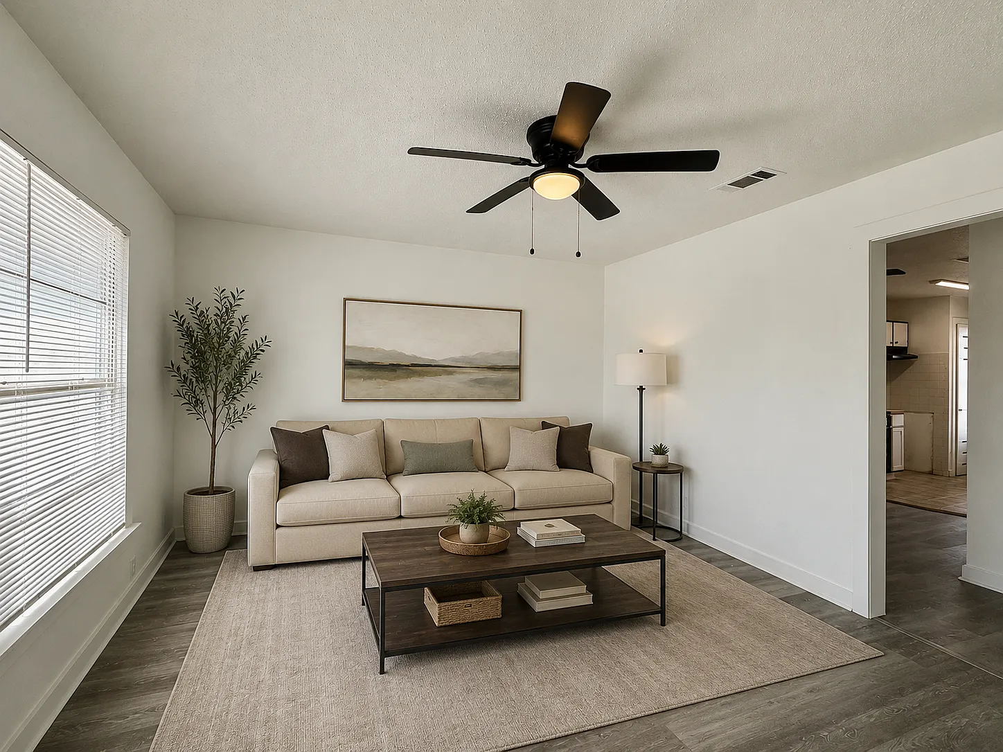 3 bed, 946 sqft, $1,300 — Photo 2