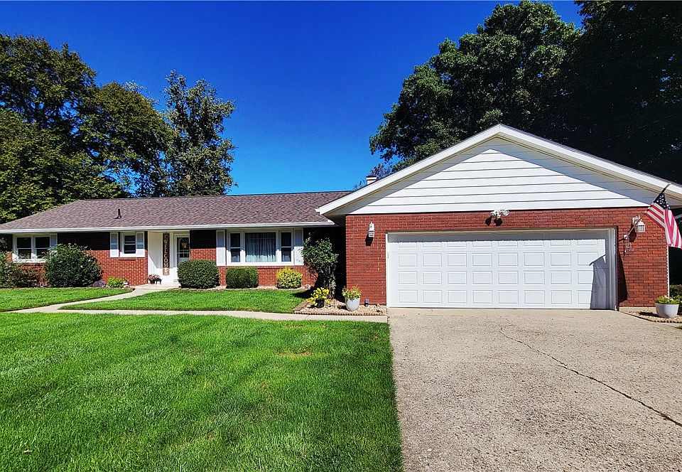 1st image of 324 Oakridge Dr