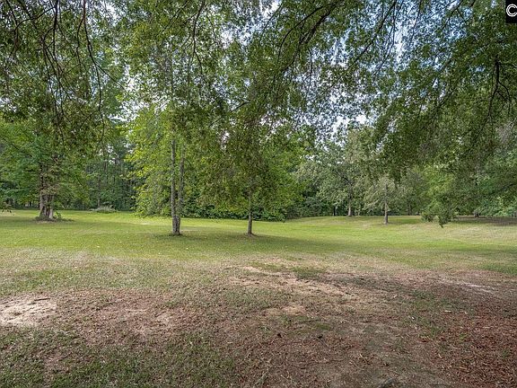 3rd image of 427 Lee Kleckley Rd