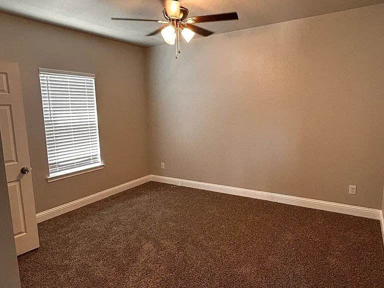 115 Rams Dr — Photo 4