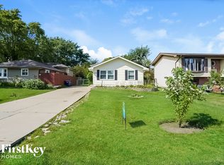 28W578 Donald Ave, West Chicago, IL 60185