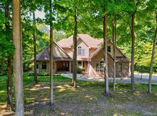 9763 Beech Tree Ln, Frankenmuth, MI 48734