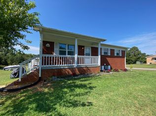 800 St James Church Rd, Newton, NC 28658