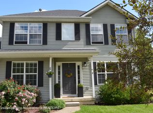 702 N Oakland Dr, Laingsburg, MI 48848