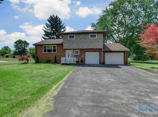 1323 E Main Cross St, Findlay, OH 45840