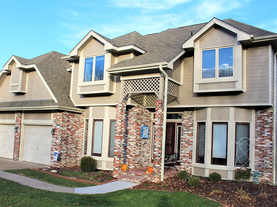 1st image of 1736 Westbank Way