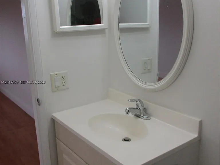 3200 NW 46th St #205 — Photo 23