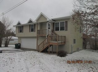N1655 Orchid Dr, Genoa City, WI 53128