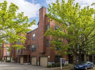 3317 SE Morrison St, Portland, OR 97214