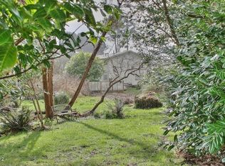 1800 NW 34th St, Lincoln City, OR 97367