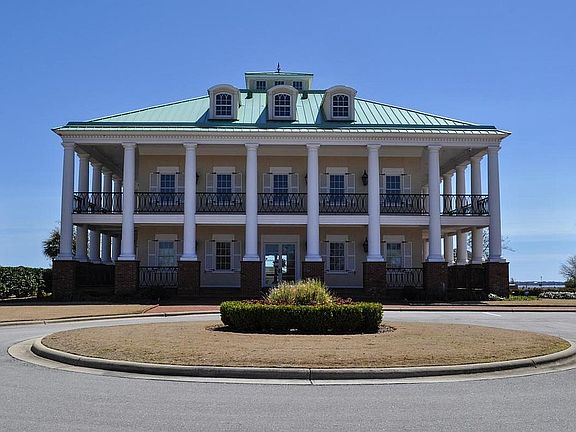 3rd image of 308 Cannonsgate Dr