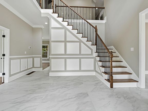4th image of 2269 Savannah Ln